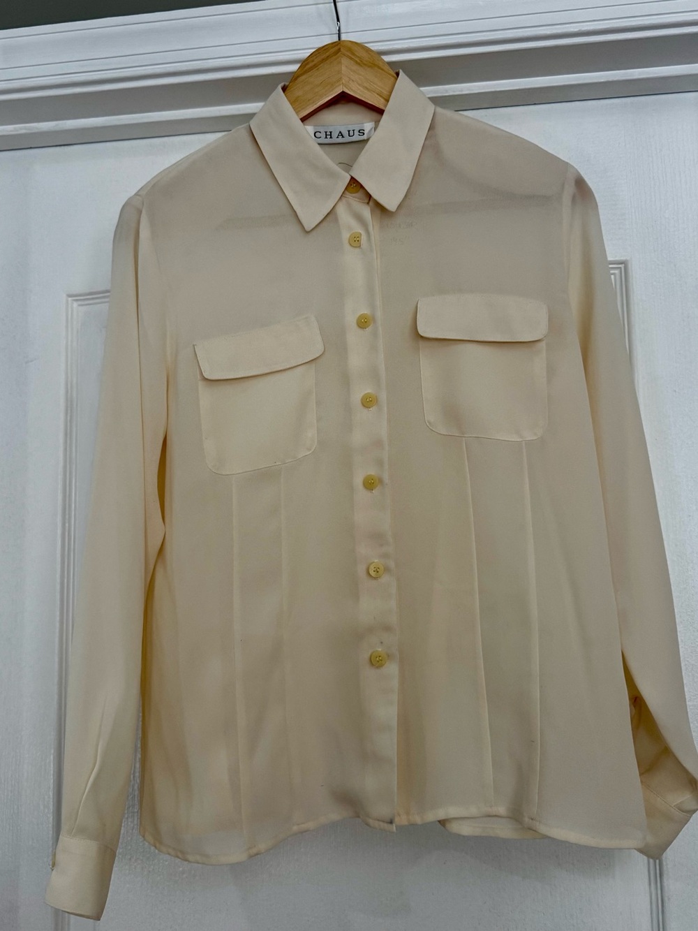 Chaus Vintange Luxe Cream Button-Up Soft Girl Shirt